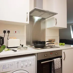 Castle Point Premier Apartment Southampton